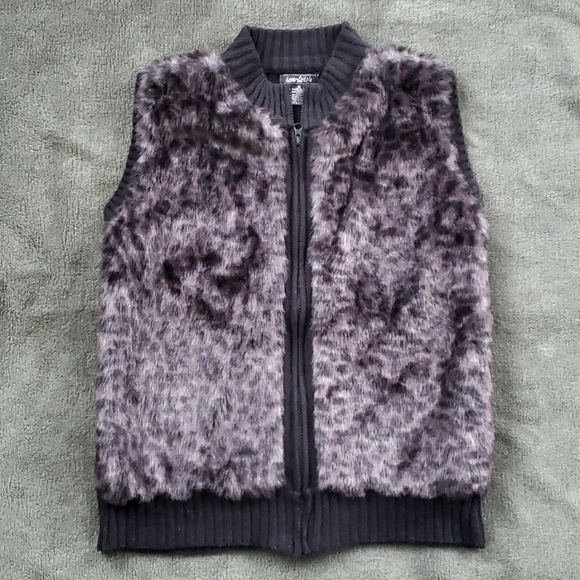 Love Lola Medium Black Faux Fur Vest - Picture 1 of 2